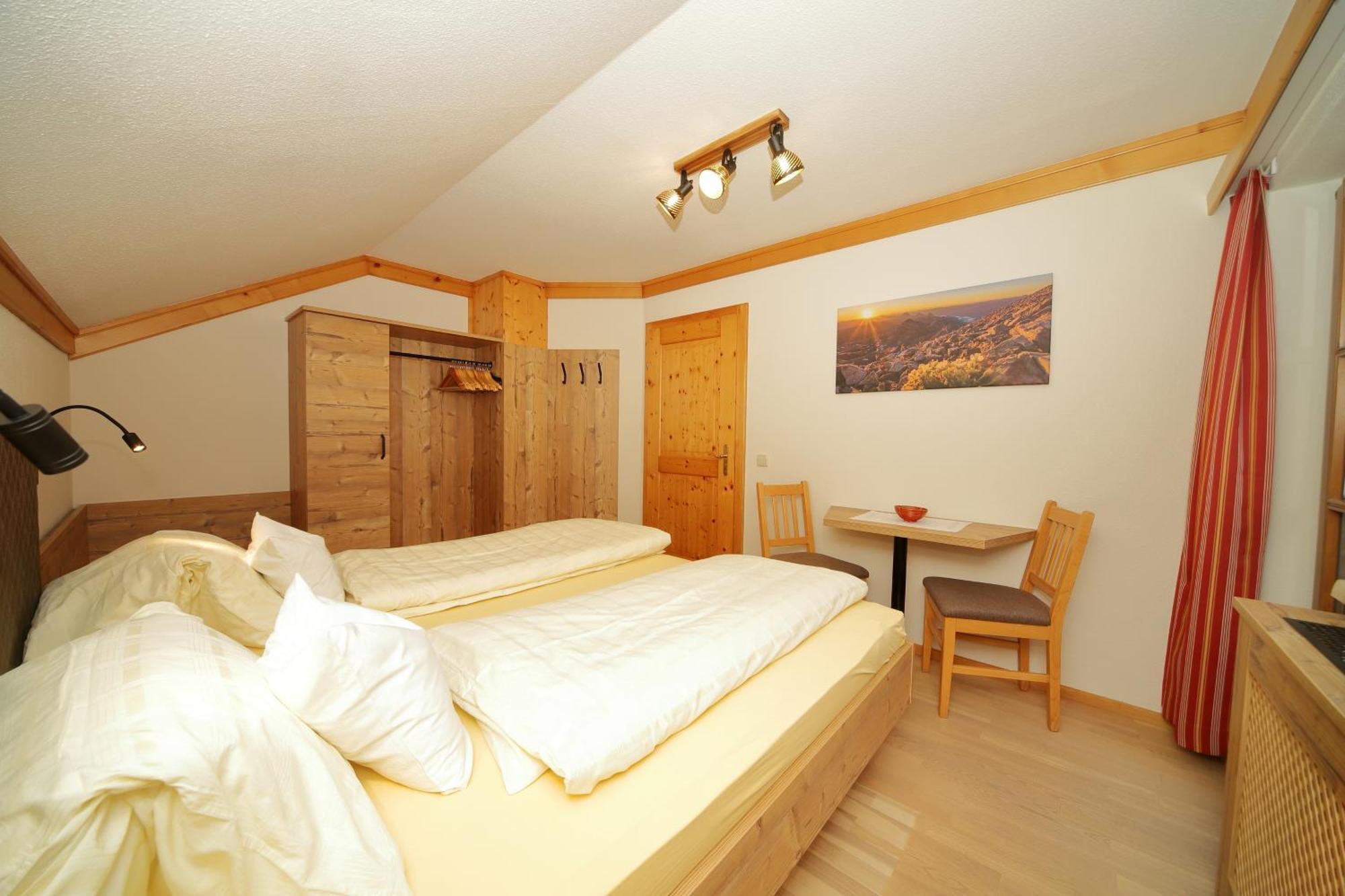 Linarhof Apartment Urlaub Am Bio Bauernhof 恩斯塔尔豪斯 客房 照片