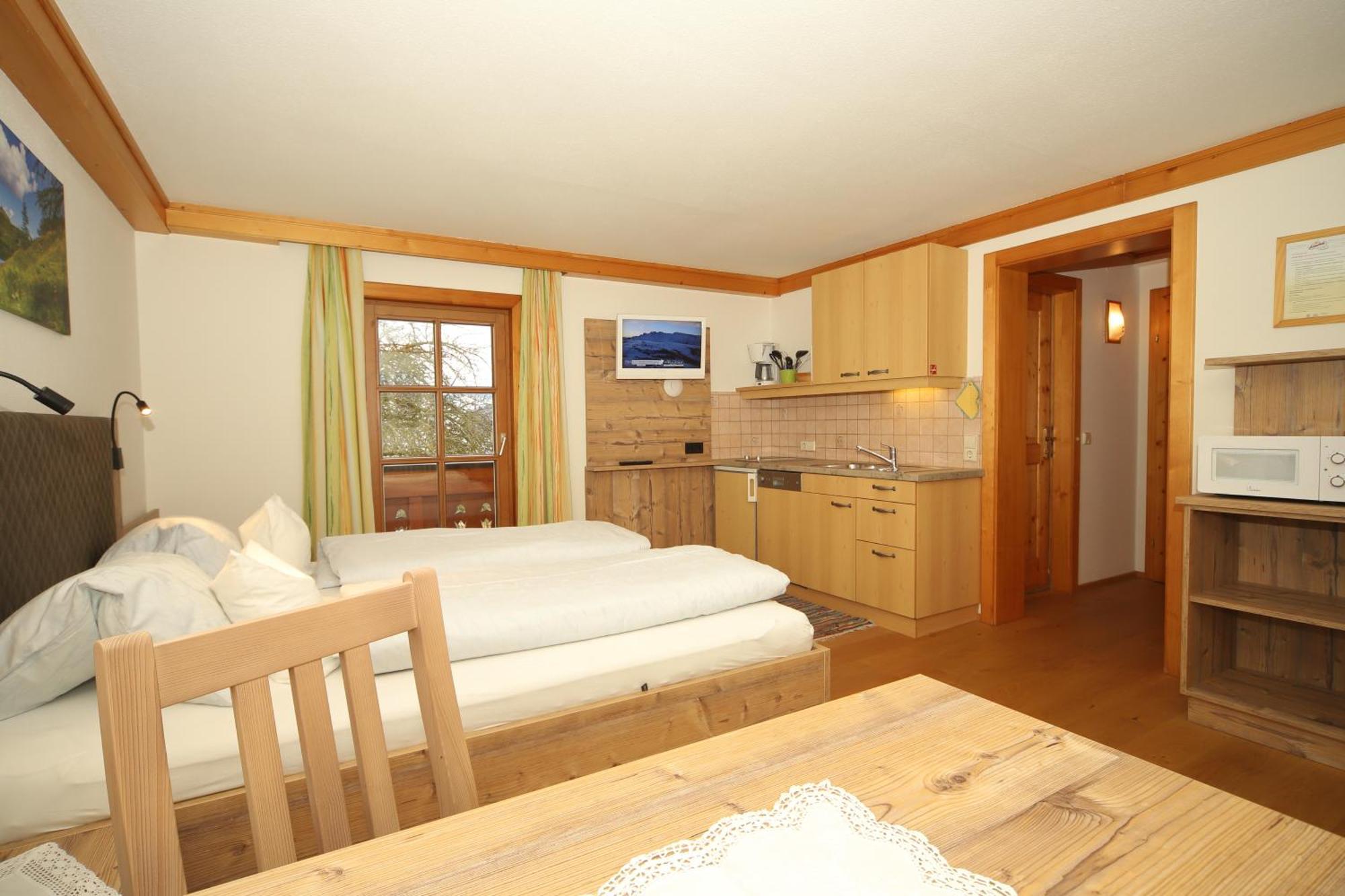 Linarhof Apartment Urlaub Am Bio Bauernhof 恩斯塔尔豪斯 客房 照片