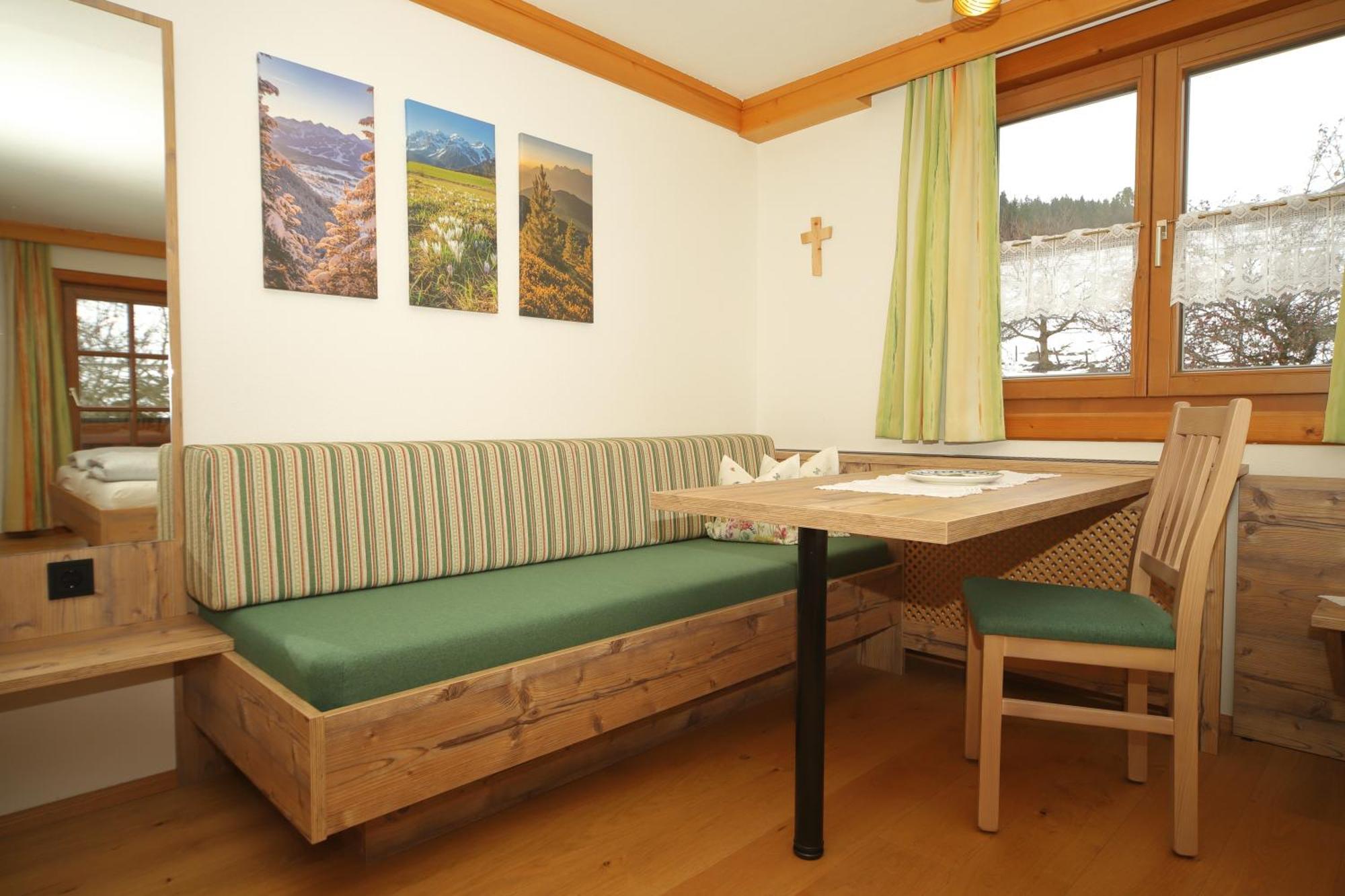 Linarhof Apartment Urlaub Am Bio Bauernhof 恩斯塔尔豪斯 外观 照片